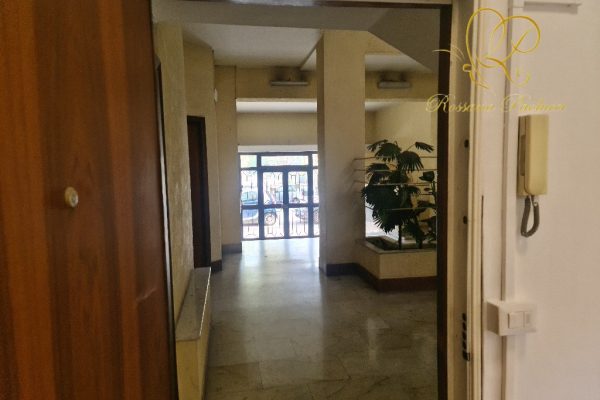 Locazione Via Campi Flegrei E 690,00